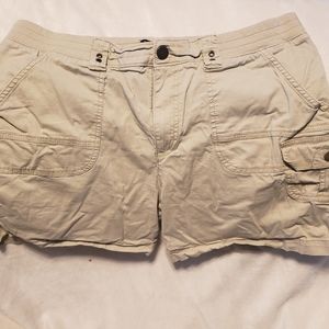 Lee relax fit khaki shorts 18 Medium